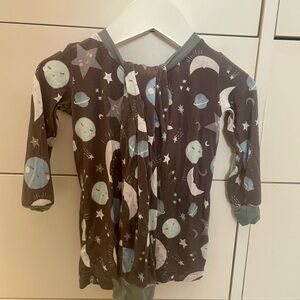 LITTLE SLEEPIES two piece long sleeve pajamas. Size 12-18 months